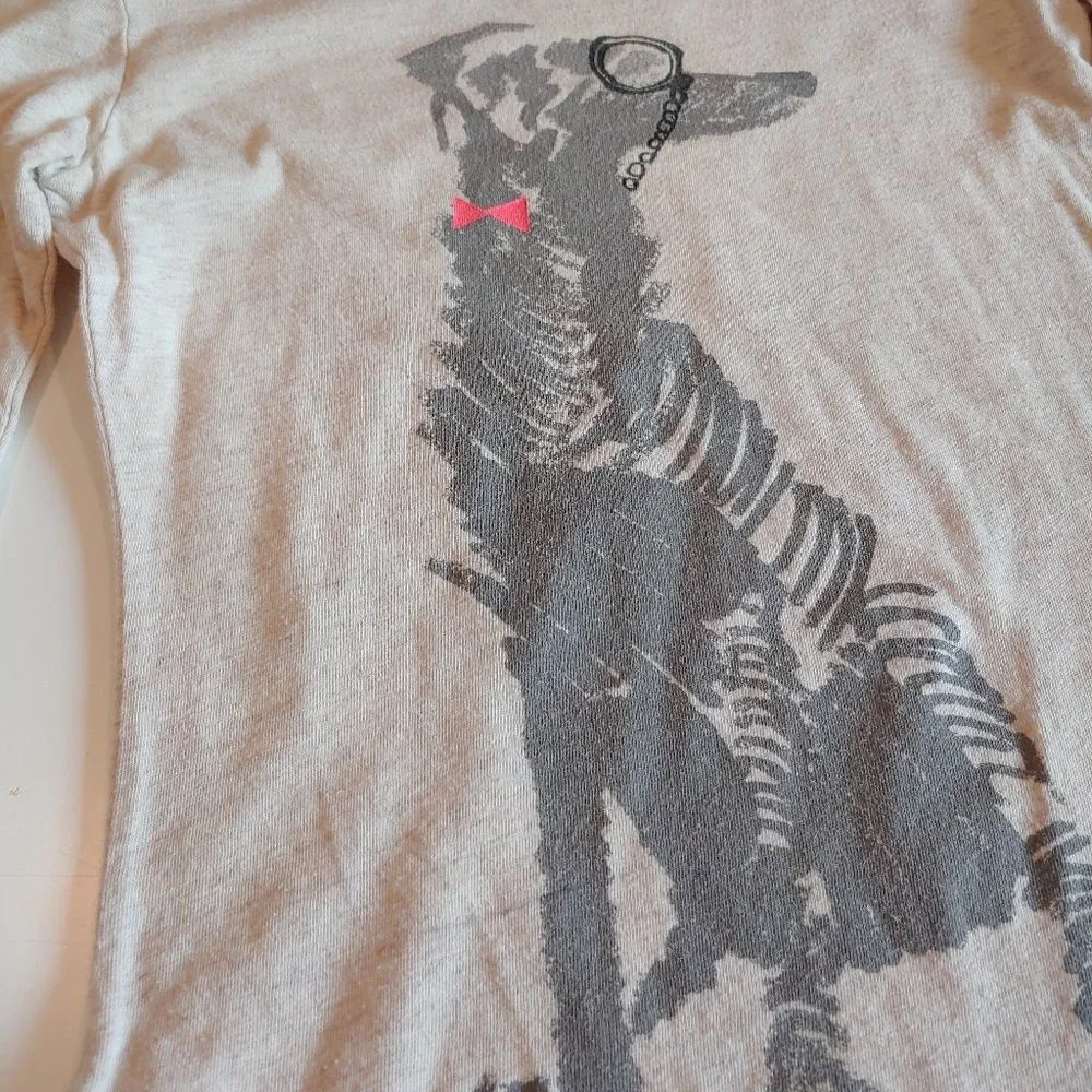 Old Navy | Oatmeal Long Sleeve Tee Shirt with Large Dog Wearing Eyeglasses | M